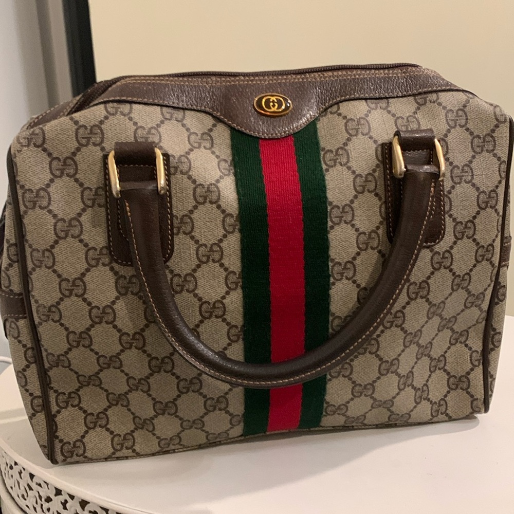Gucci vintage handbag 💕